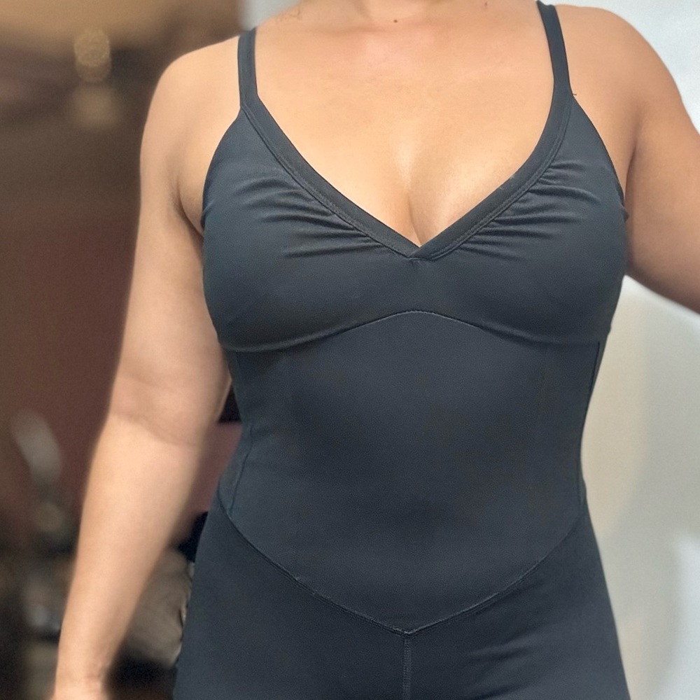 Black Sleeveless Bodysuit